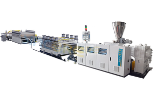 PVC/WPC半结皮或结皮板挤出生产线